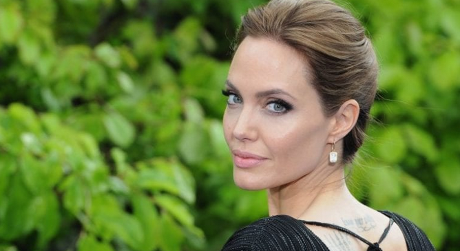 Why Hollywood doesn’t like Angelina Jolie?