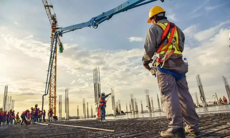 What Are The Different Types Of Contractors That Work In Construction Projects?